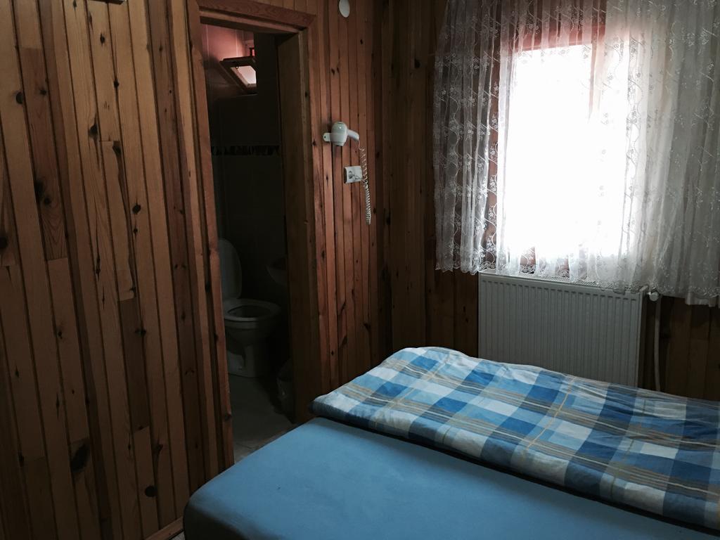 Agara Pansiyon Bostanci Exteriör bild